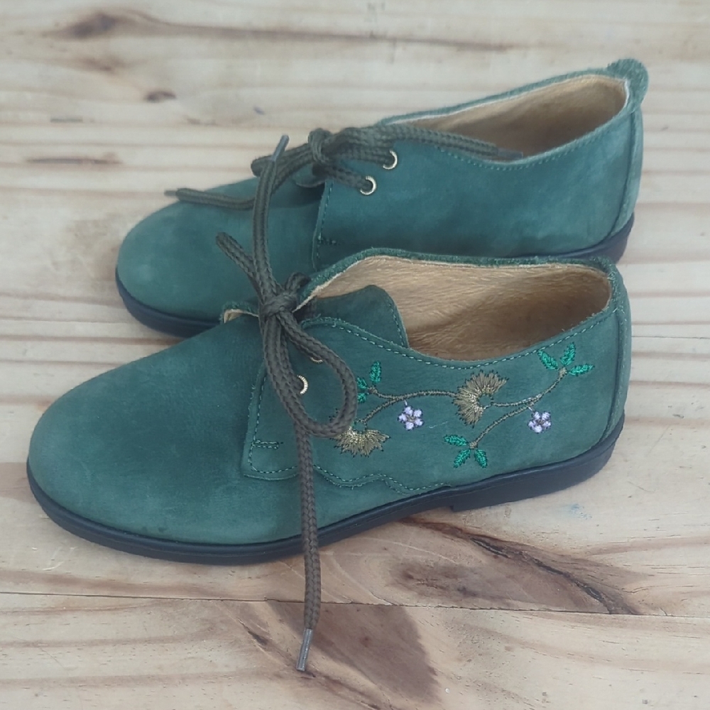 Italian Green Suede Girls Shoes Sz 10